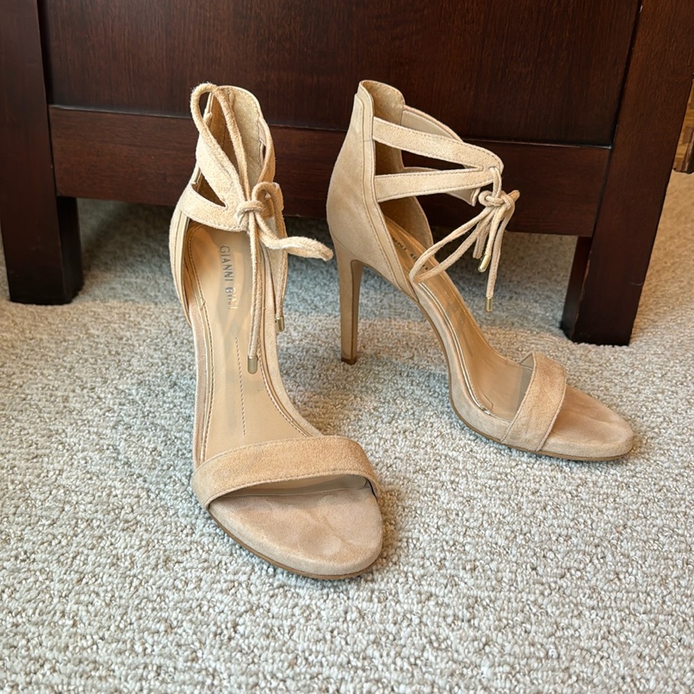 Gianni Bini Jordie High Heel - Sand Rush - Size 7